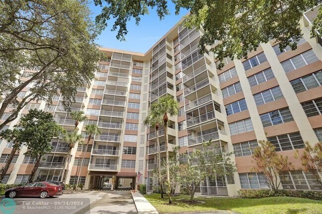 Building Photo - 10777 W Sample Rd