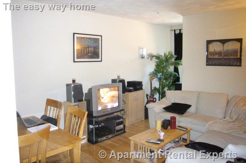 Foto principal - 373 Highland Ave