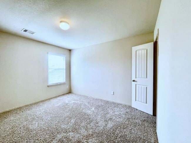 Building Photo - 20431 Sweet Louetta Ln