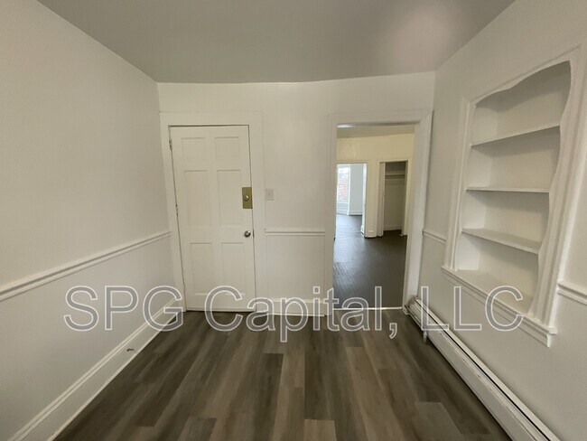 Foto del edificio - 932 W Princess St