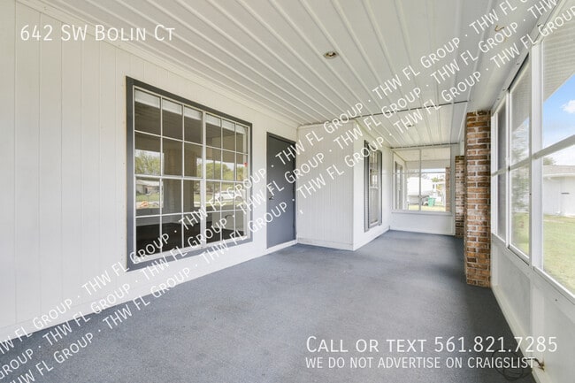 Building Photo - 642 SW Bolin Ct