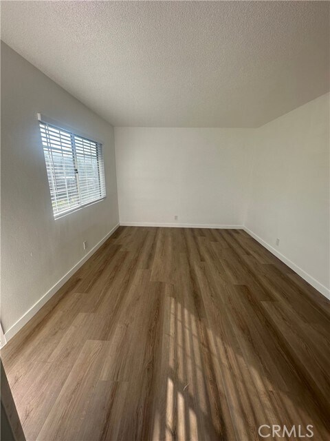 Foto del edificio - 224 N Olive St