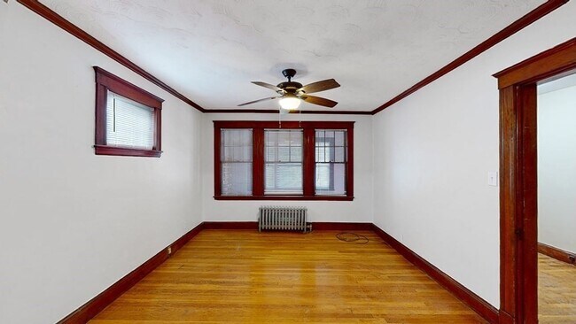 Foto del edificio - 89 Bailey Rd