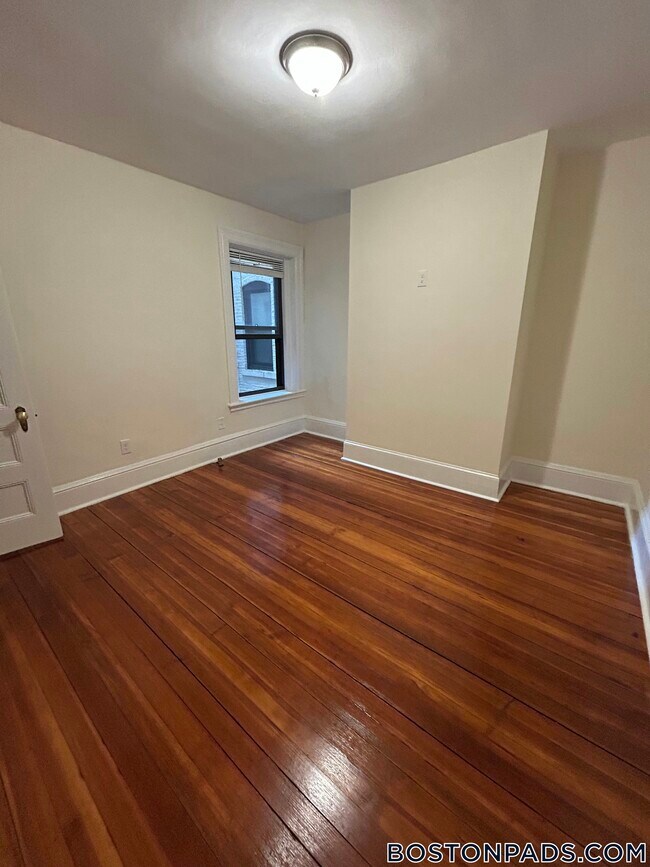 Foto del edificio - 885 Massachusetts Ave