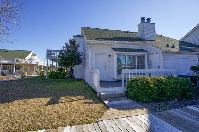 Building Photo - "Charming Studio Retreat with Modern Comforts in Vass, NC!"