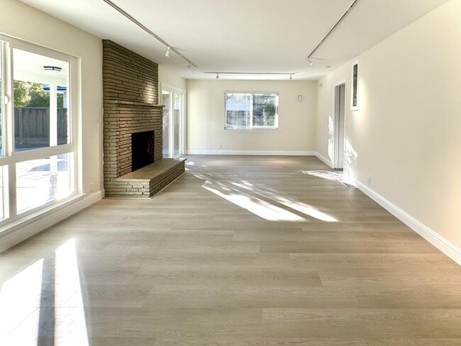 Building Photo - 673 Georgia Ave