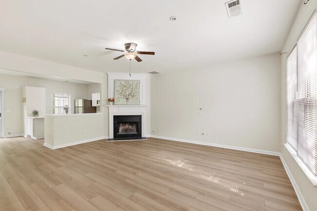 Foto del edificio - 1080 Whitestone Rdg