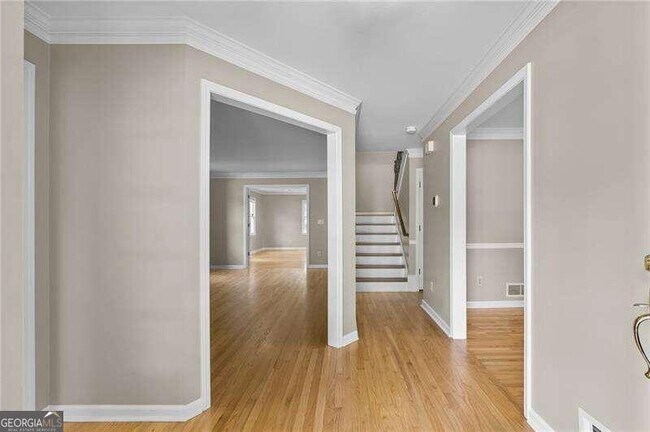 Building Photo - 130 Bruton St