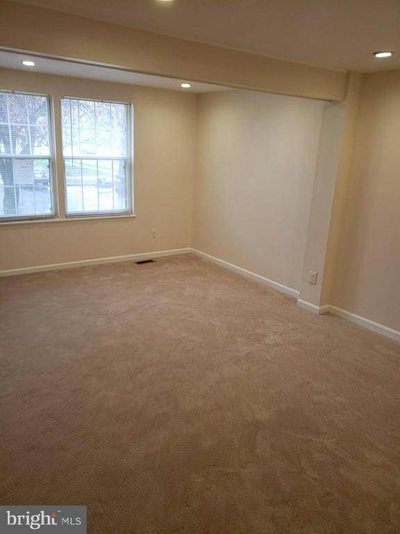 Building Photo - 12923 Augustus Ct