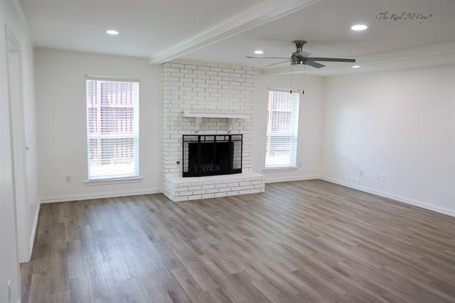 Building Photo - 2122 Teakwood Ln