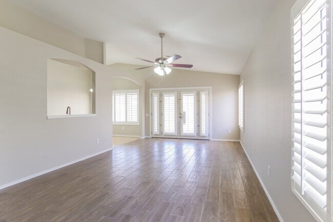 Building Photo - 16634 N 35th Way