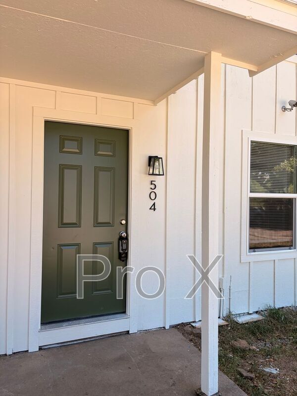 Photo - 504 N Betty Jo Drive House