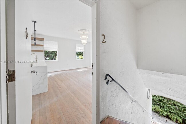 Foto del edificio - 726 Meridian Ave