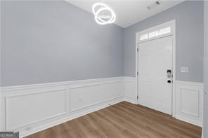 Building Photo - 5435 Mirror Lake Dr