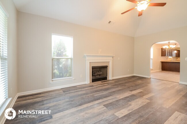 Building Photo - 568 Fox Run Cir