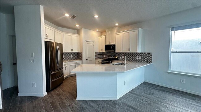 Building Photo - 1025 Pando Lp