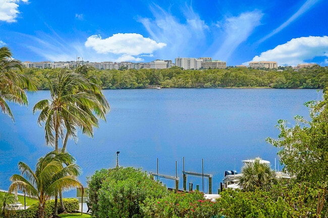 Foto del edificio - 2121 N Ocean Blvd