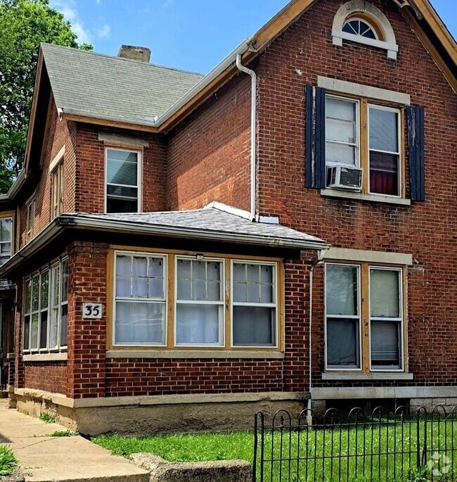 Building Photo - 35 Huffman Ave