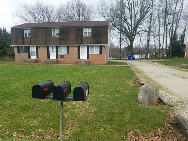 Foto principal - 7318 Seymour St NW