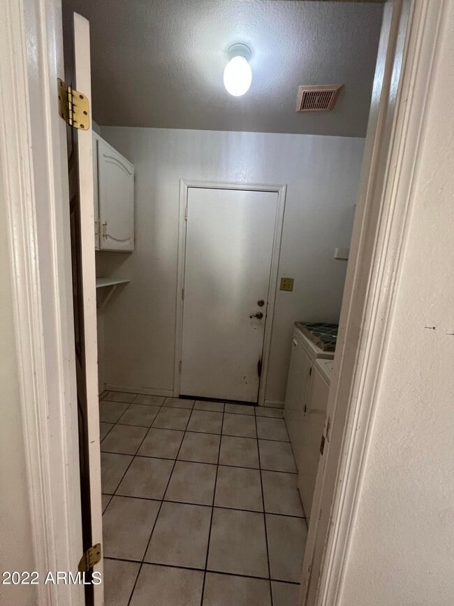 Foto del edificio - 5505 E McLellan Rd