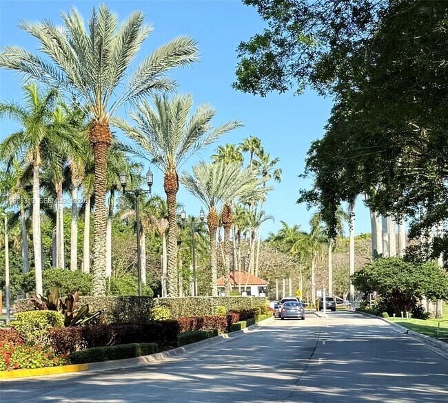 Foto del edificio - 502 SW 158th Terrace