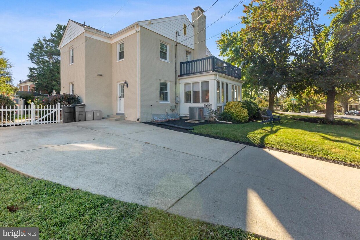 210 Indian Spring Dr, Silver Spring, MD 20901 House Rental in Silver