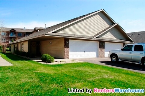 Foto principal - 5881 Oxboro Ave N