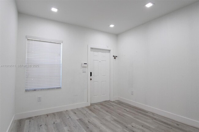 Building Photo - 9390 SW 222nd Way