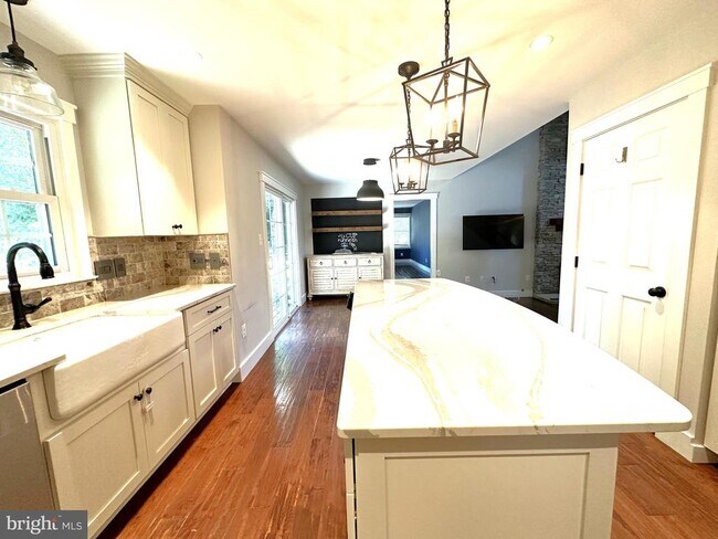 Foto del edificio - 21762 Rolling Woods Pl