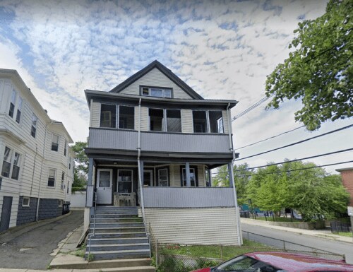 Building Photo - 3 bedroom in Somerville MA