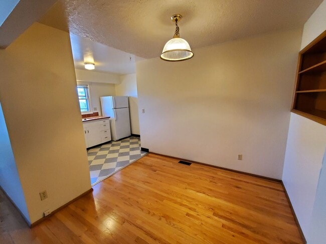 Building Photo - 266