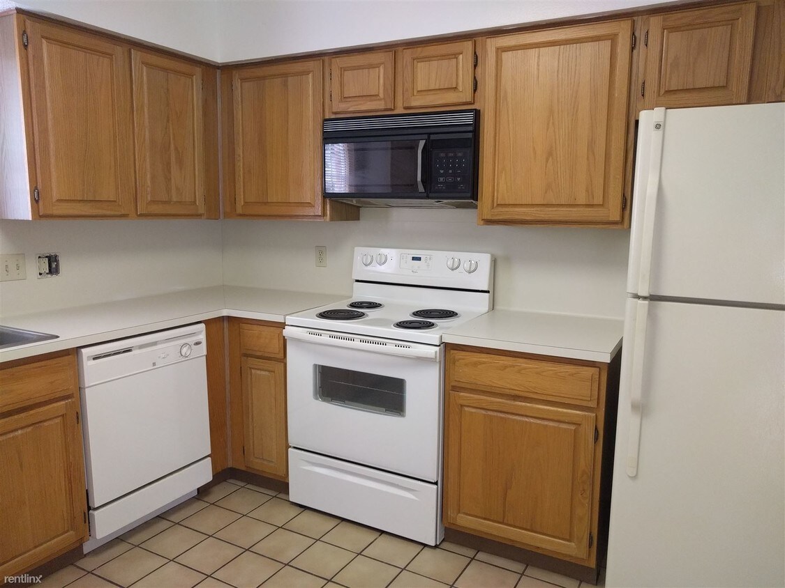 Primary Photo - 4723 W Alabama St