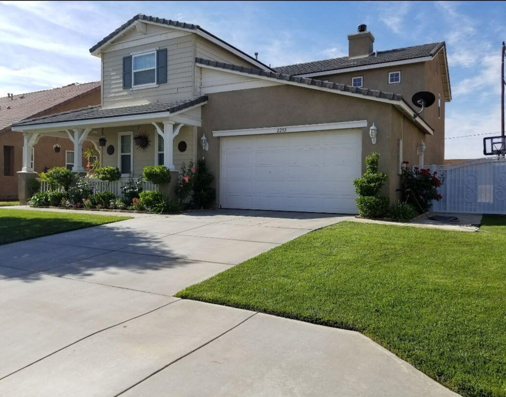 Primary Photo - 2252 Cypress St