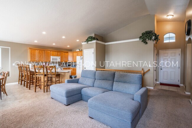 Building Photo - 1296 S 1540 E