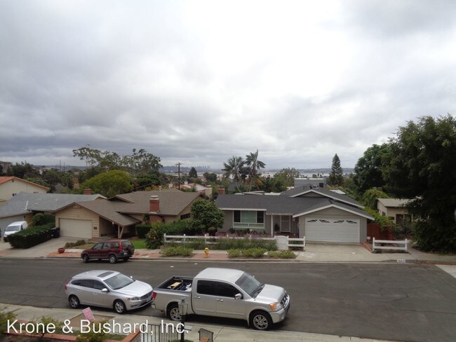 Foto del edificio - 4 br, 3 bath House - 2002 Wilbur Ave