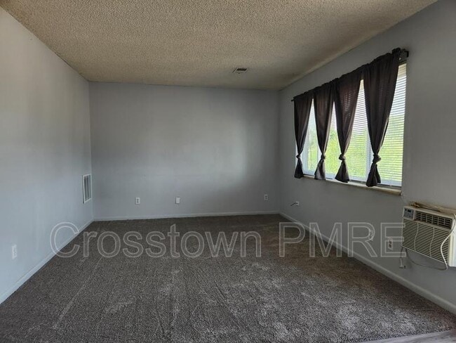Foto del edificio - 306 W Union Ave