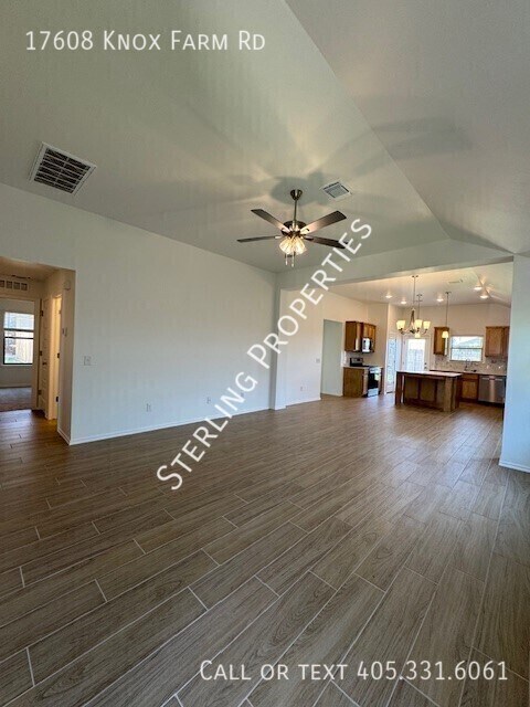 Foto del edificio - 17608 Knox Farm Rd