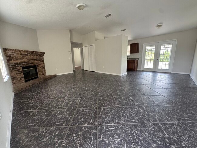 Foto del edificio - 3272 Littlefield St