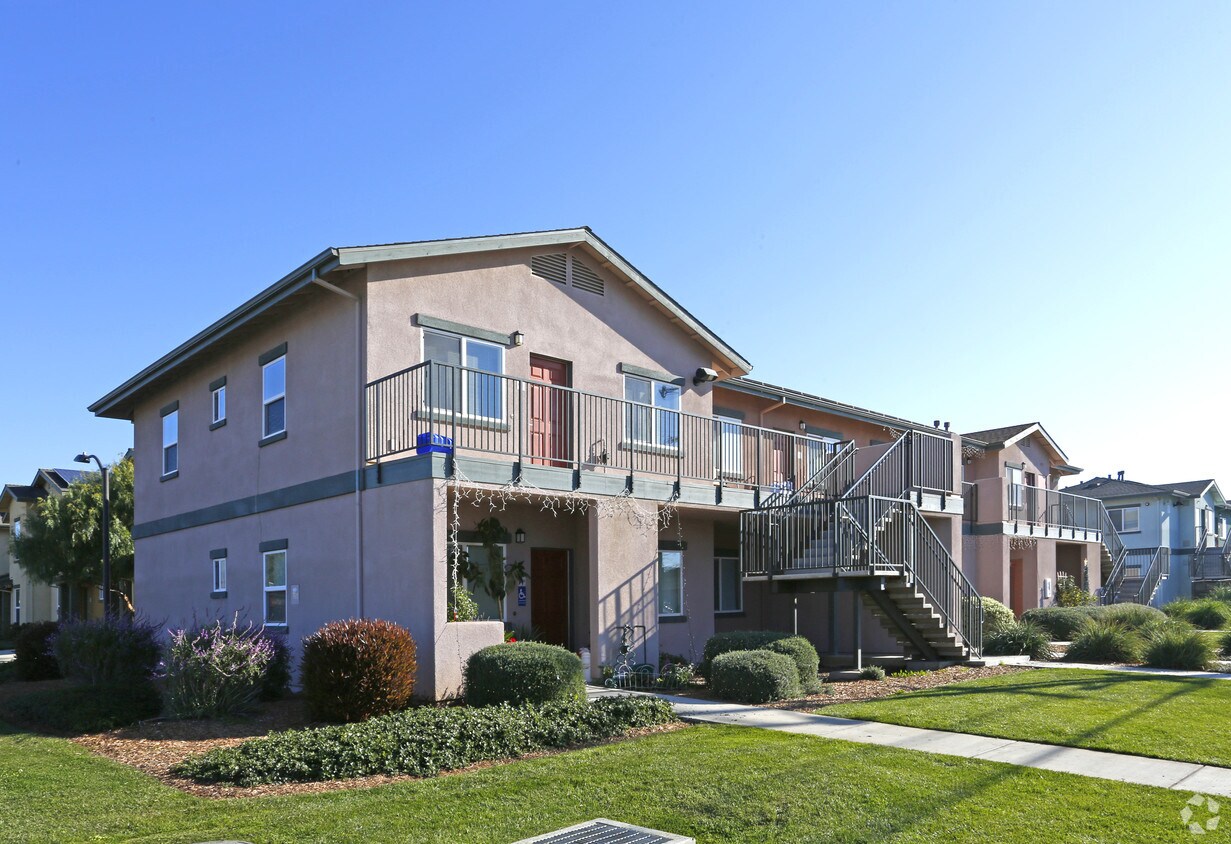 Foto del edificio - Monterey Street Apartments