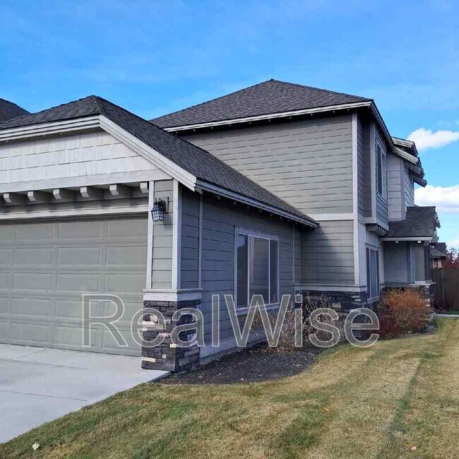 Foto del edificio - 62907 NE Nolan St