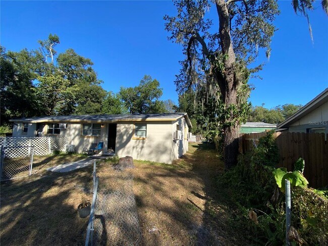 Foto del edificio - 10109 N 11th St