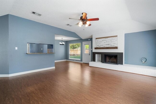 Building Photo - 2790 Wood Hollow Dr