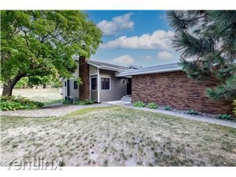 Primary Photo - 4 br, 2 bath Townhome - 9508 Brighton Ln