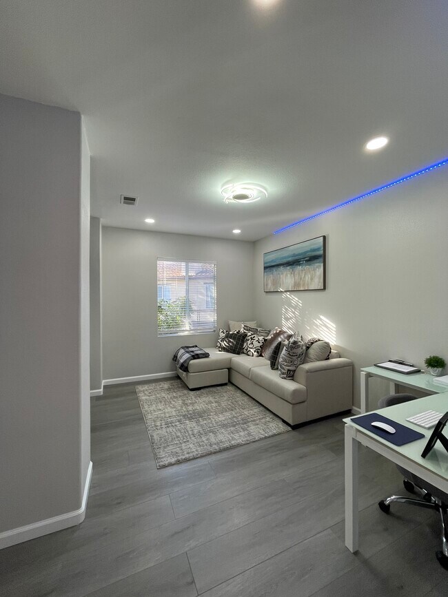 Foto del edificio - 621 Sumner Way