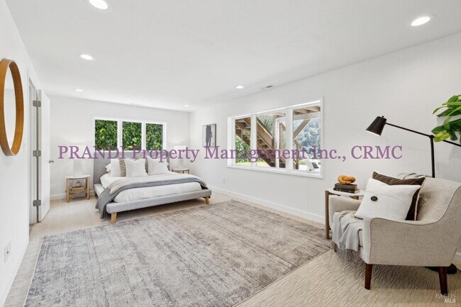 Foto del edificio - Quintessential Mill Valley Lifestyle in th...