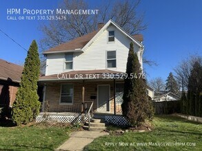 Building Photo - 1215 21st St NW