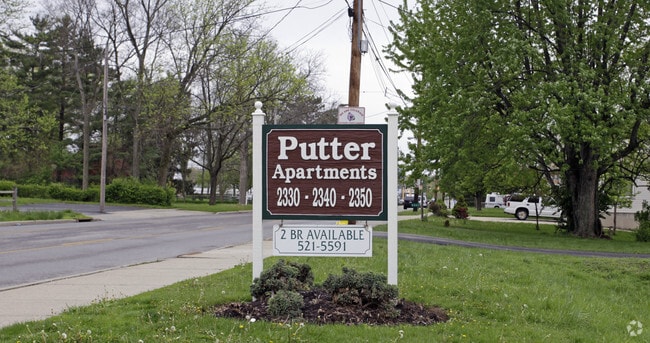 Building Photo - Putter Apartments