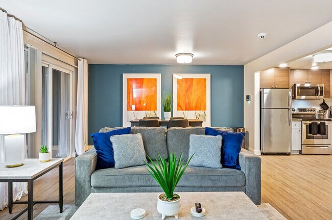 Foto del edificio - 540 104th Ave SE
