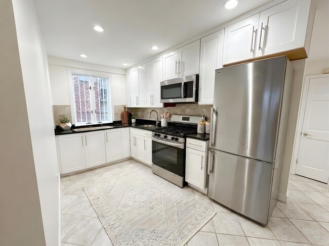 Building Photo - 2314 38th St