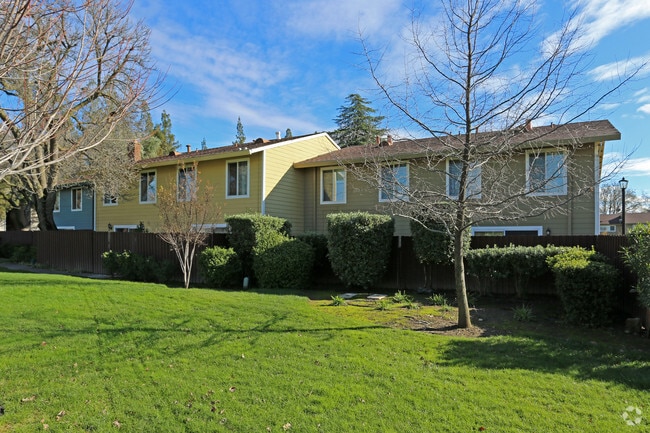 Building Photo - Shadow Creek Condominiums